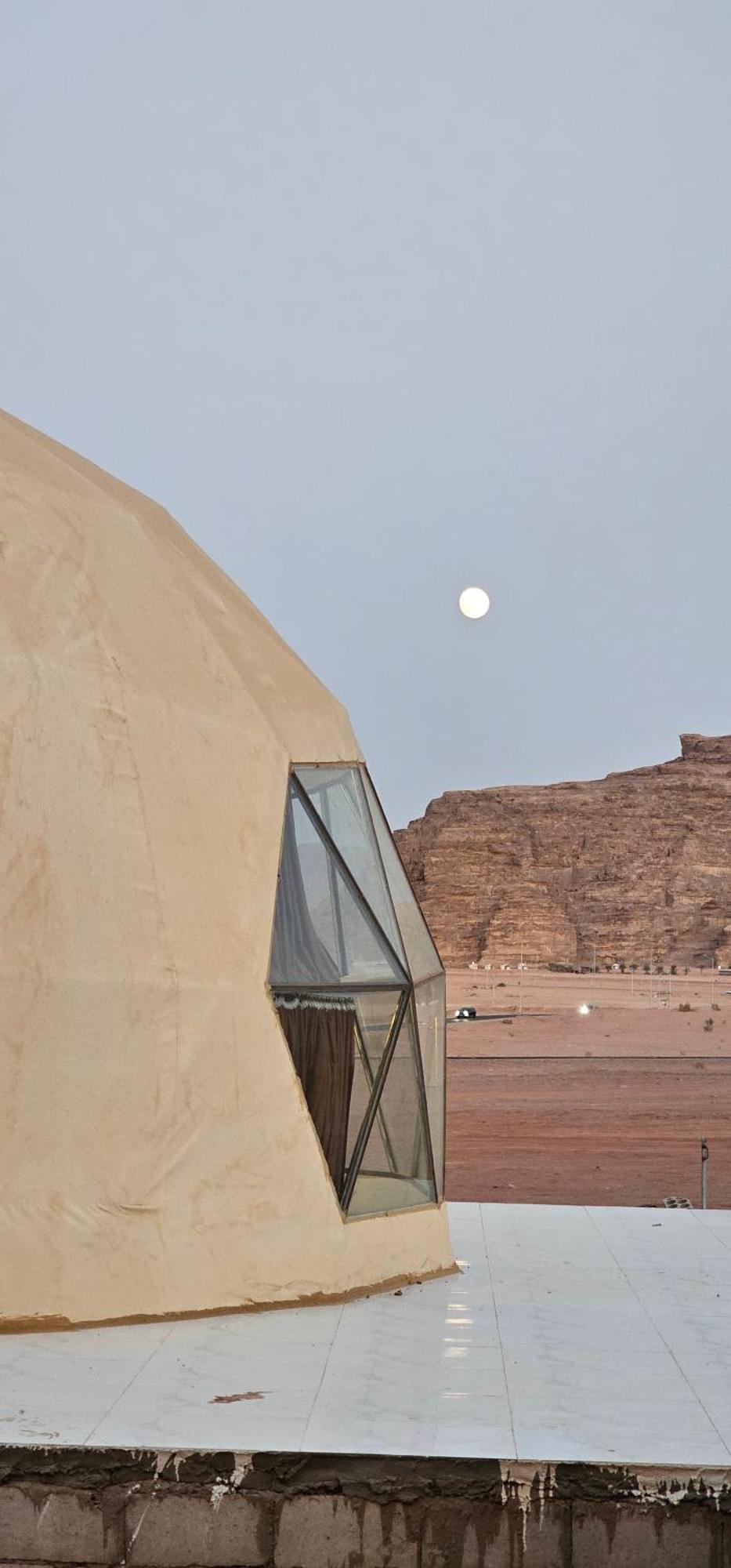 Titanic Camp Bed & Breakfast Wadi Rum Luaran gambar