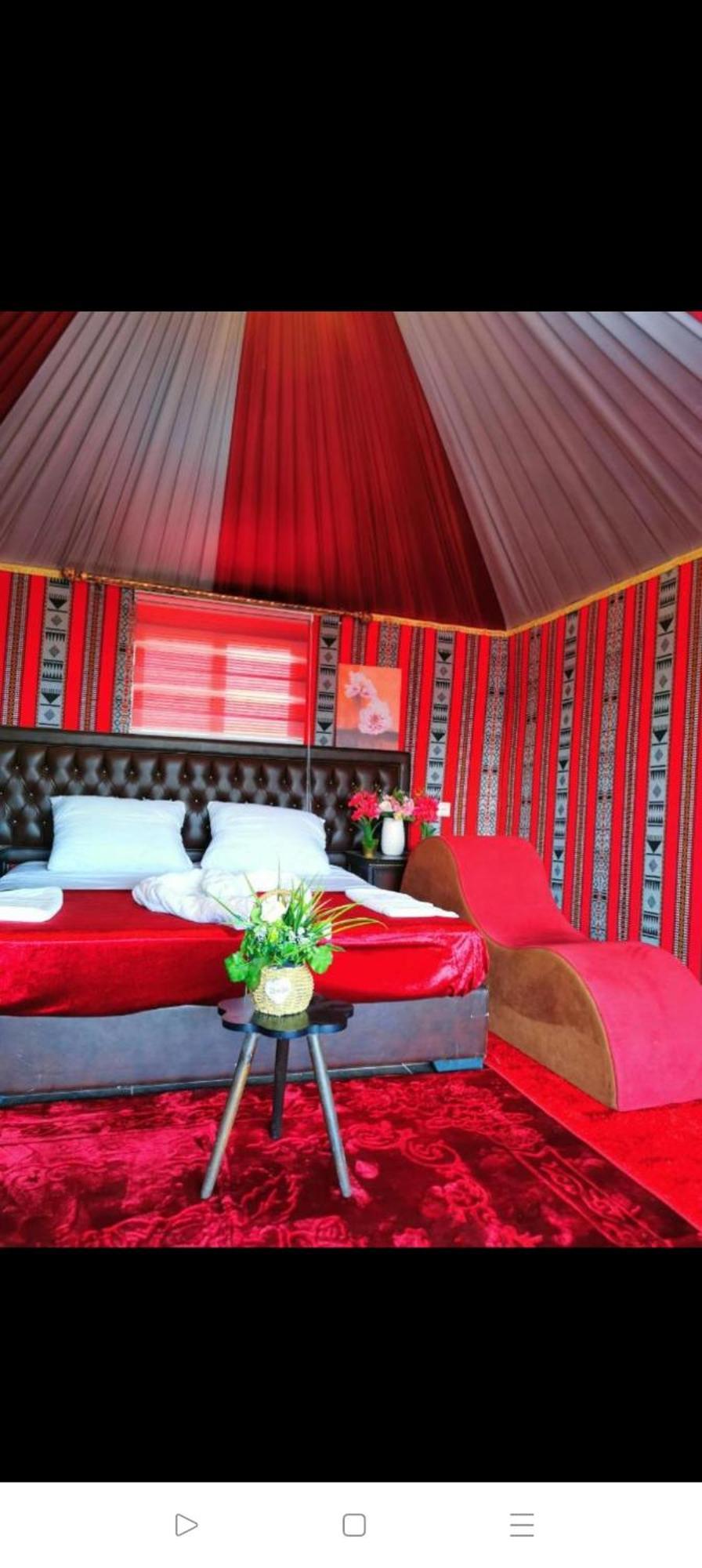 Titanic Camp Bed & Breakfast Wadi Rum Luaran gambar